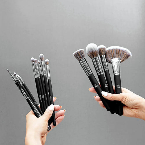 B.H Cosmetics Studio Pro Brush Set – 13 Pcs