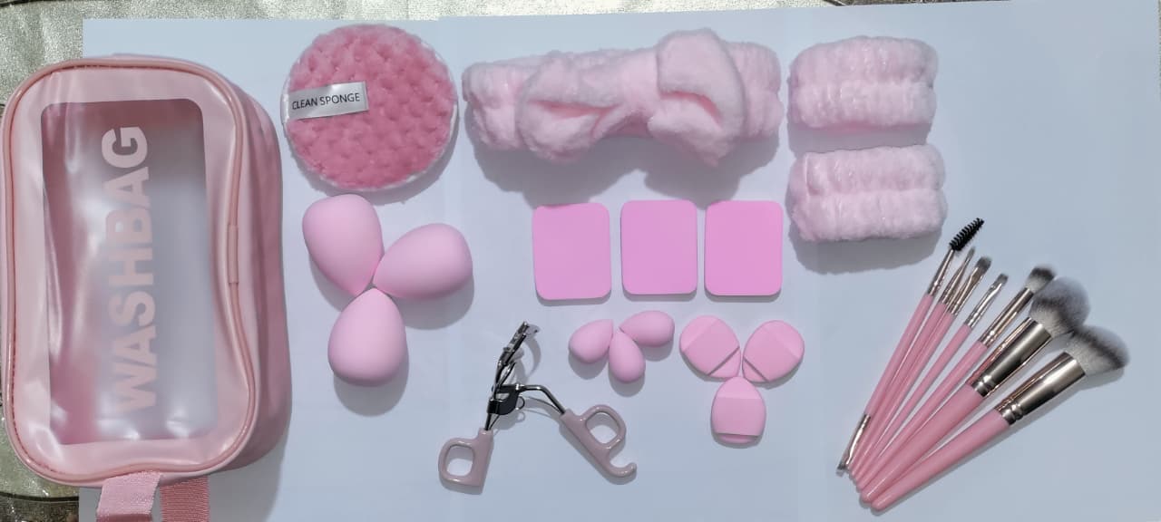 Travel Makeup Kit with Brushes & Blenders